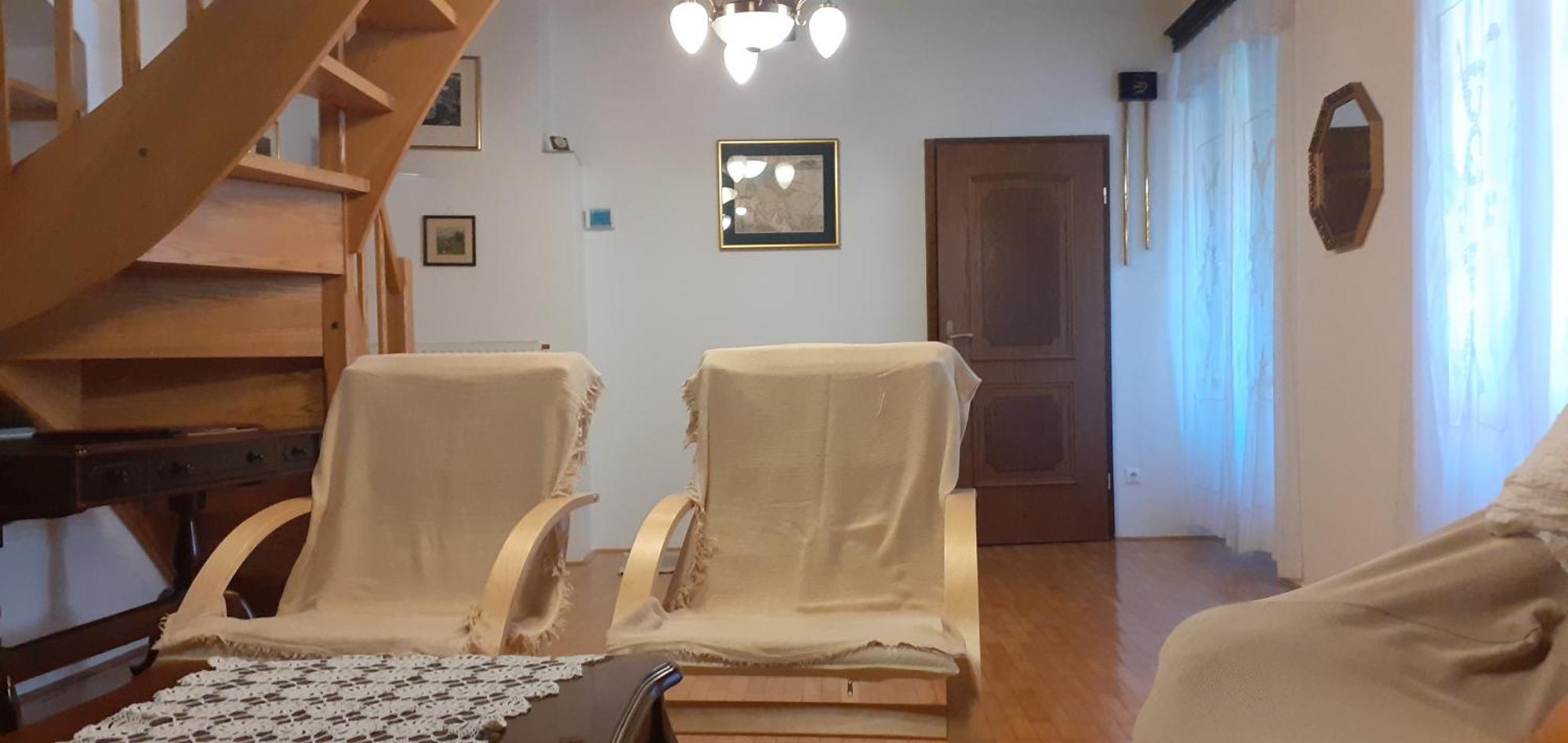 Lovely Old City-Center Apartment Ljubljana Bagian luar foto